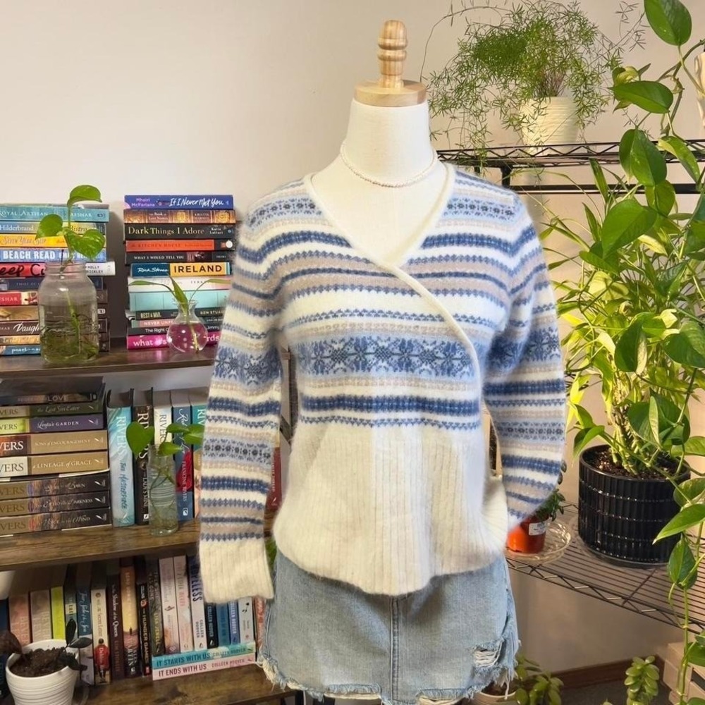 Vintage Y2K Faded Glory Fair Isle Sweater Size XL Blue & White V Neck Cozy
